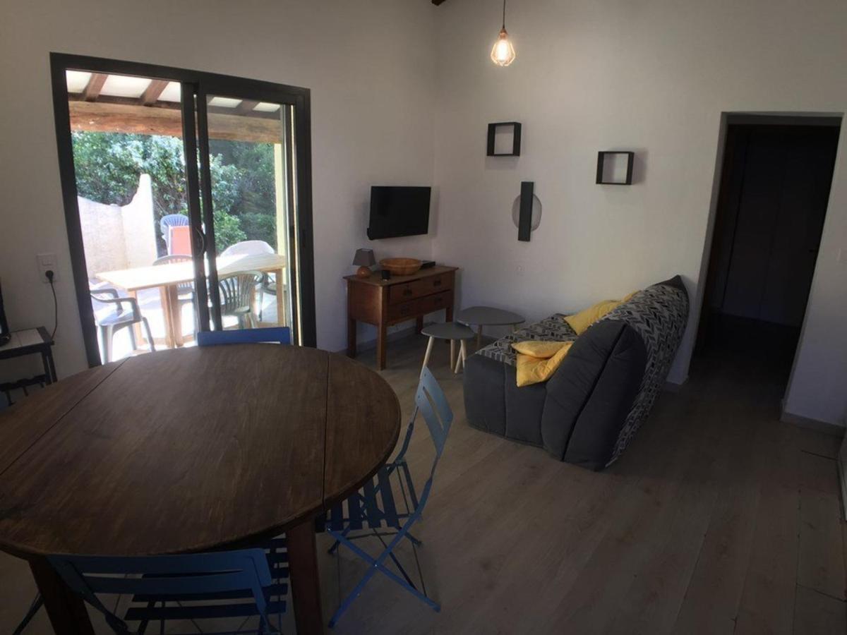 Mini-Villa A 200M De La Plage Avec Terrasse, Barbecue, Parking, Linge Et Menage Inclus - Fr-1-62-169 Порто-Веккіо Екстер'єр фото